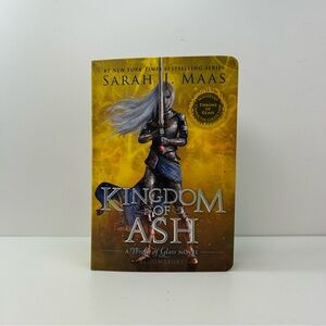 Kingdom of Ash Mini by Sarah J. Maas Throne of Glass